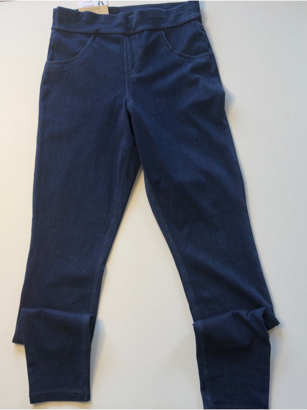 NWT Women's Hue Slim Stretch Jeans Leggings Navy Small 01 (C1)